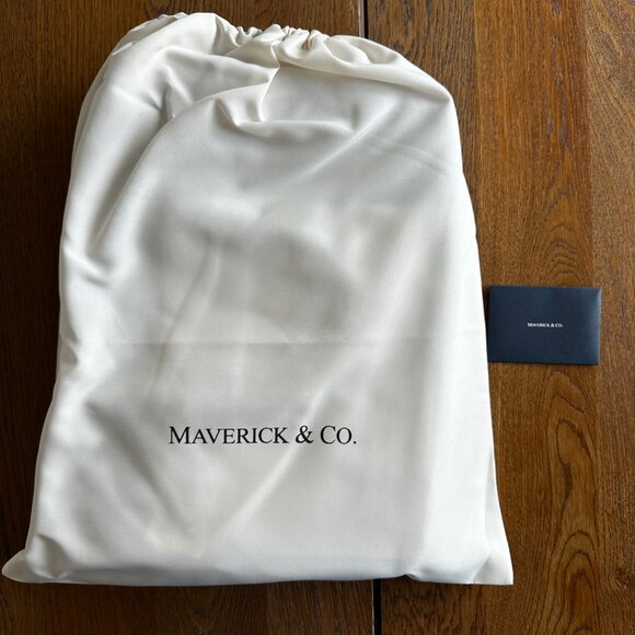 NWT Maverick & Co. Manhattan Leather Briefcase Navy & Tiger - Picture 4 of 4